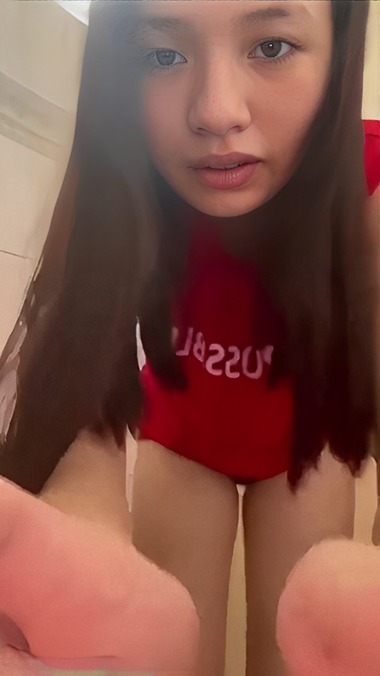 Kakak Adik Di Toilet Rumah