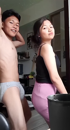 Kakak Adik Yang Lagi Viral