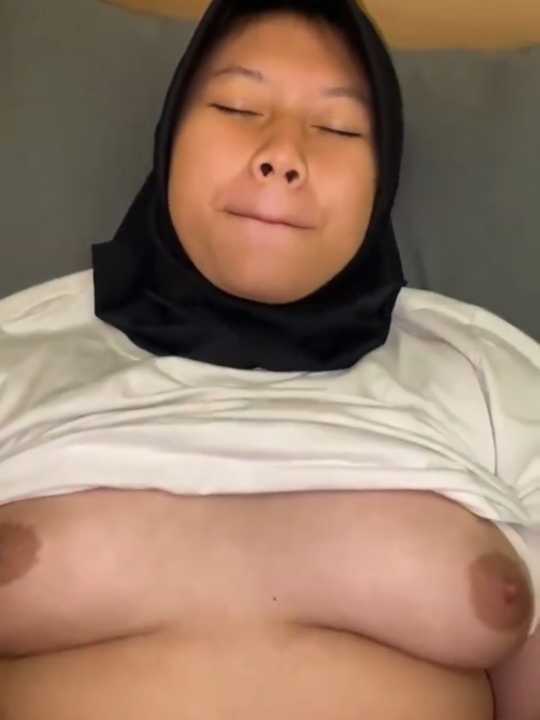 Enak Banget Kakakku