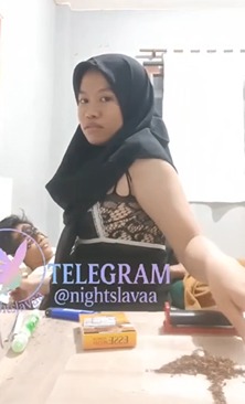 Hijab Ukhty Yang Keliatannya Polos Banget