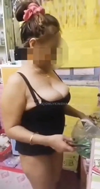 Godain Tante Yang Lagi Masak