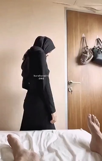 Body Hijab Item Mantep Banget